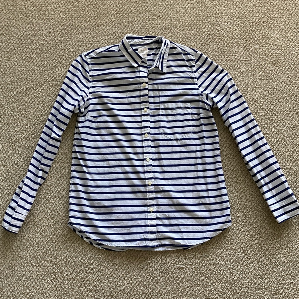 NEW Gap The Fitted Boyfriend Long Sleeve Button Down Striped Shirt Small NWOT